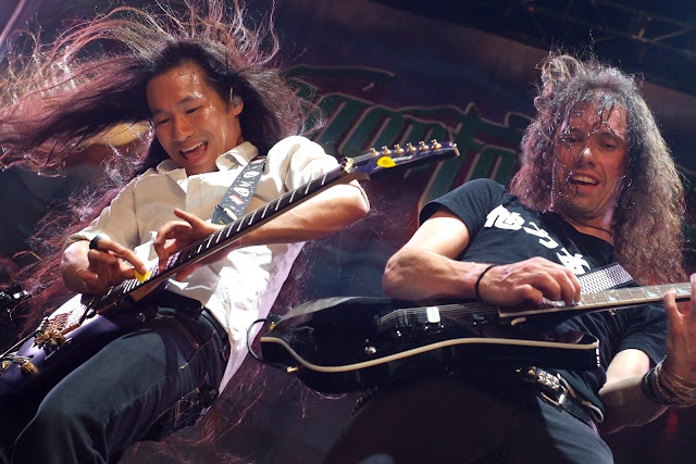 DragonForce – Through The Fire And Flames
